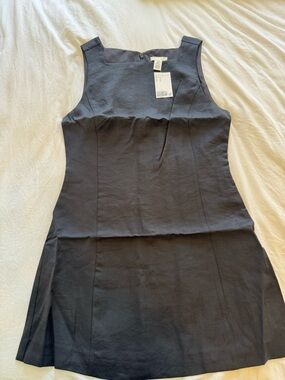 H&M Black Sleeveless Shift Dress